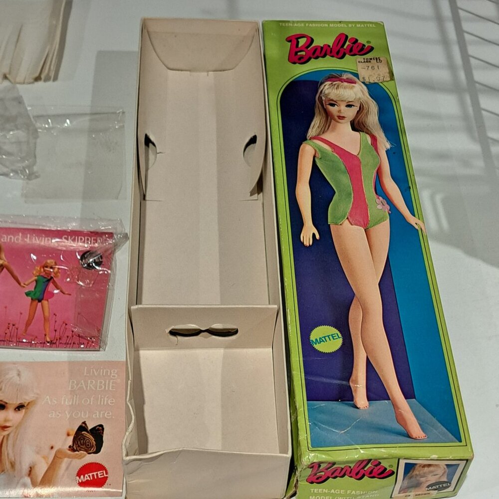 Vintage dark brown hair barbie with original box and accessories #1190
